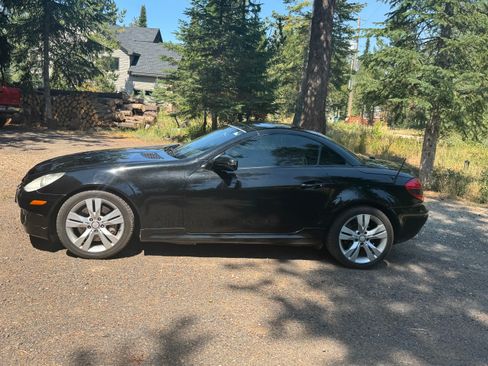 Used 2009 Mercedes-Benz SLK 350 image 8