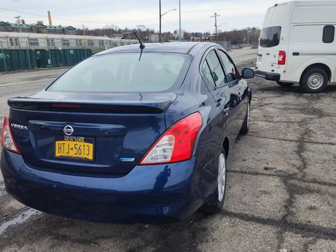 Used 2013 Nissan Versa S Plus image 9