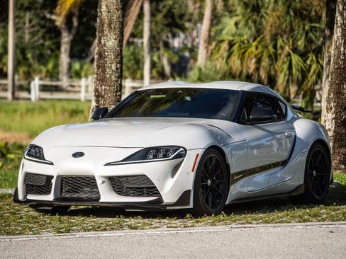 Used 2024 Toyota Supra RWD image 2