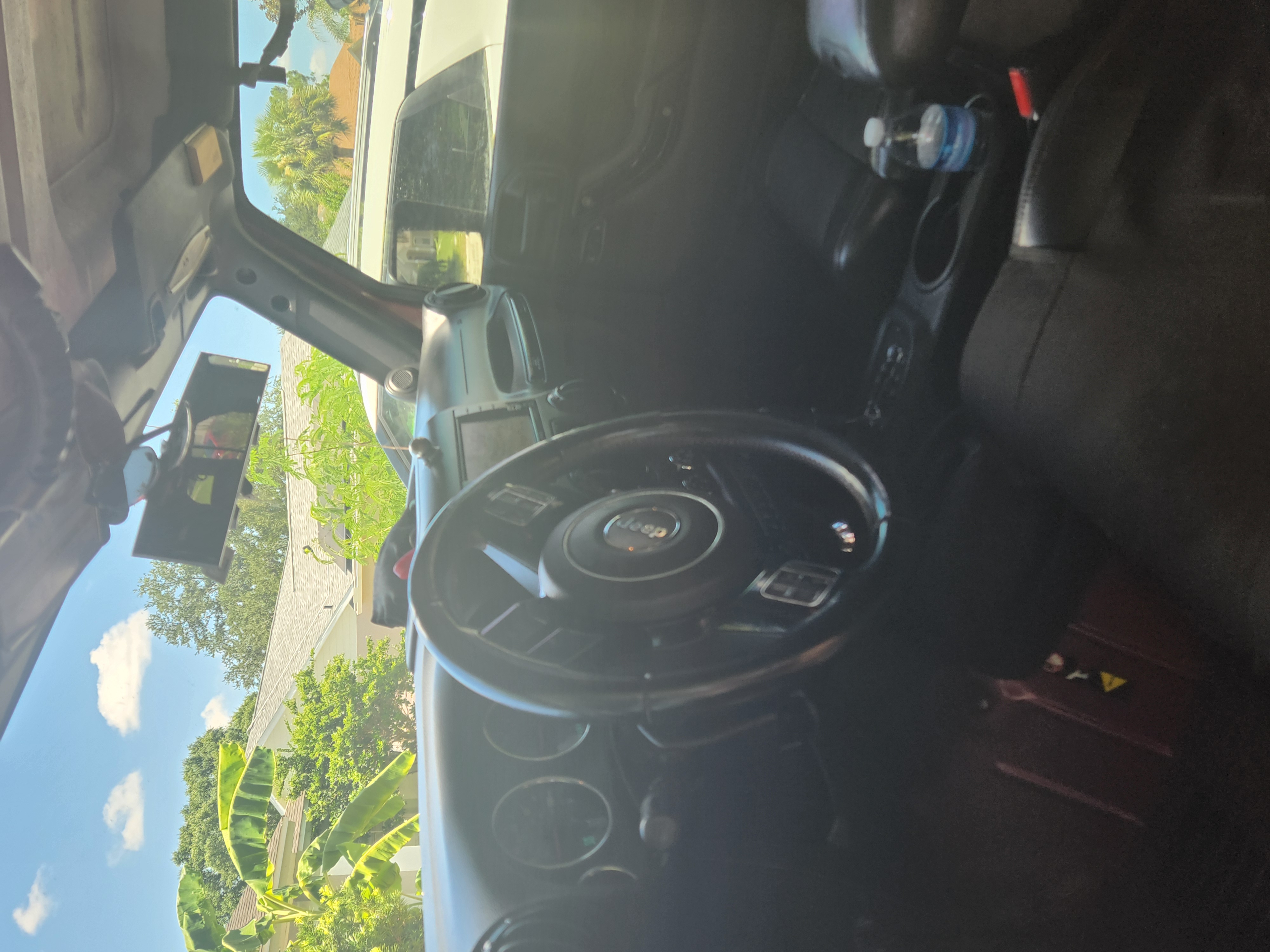 Used 2012 Jeep Wrangler Unlimited Sahara AWD/4WD image 2