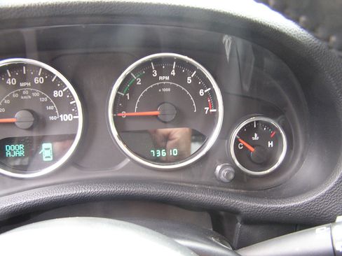 Used 2012 Jeep Wrangler Sport image 20