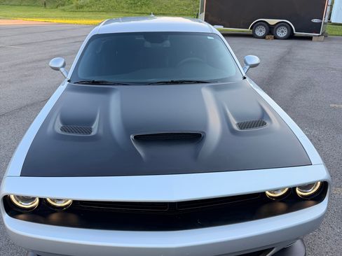 Used 2021 Dodge Challenger R/T Scat Pack RWD image 8
