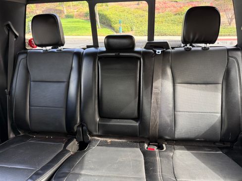 Used 2016 Ford F150 Lariat RWD image 11