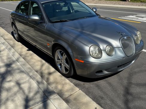Used 2005 Jaguar S-TYPE R image 9