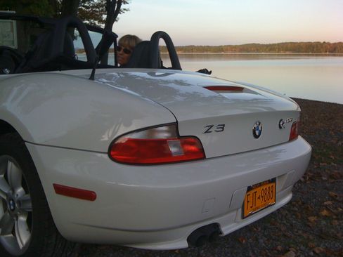 Used 2000 BMW Z3 2.5i image 10