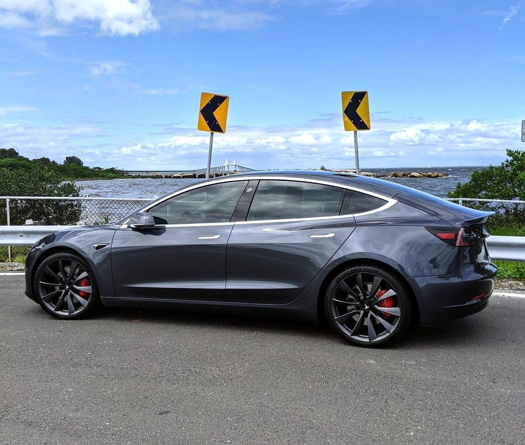 Used 2020 Tesla Model 3 Performance AWD/4WD image 1