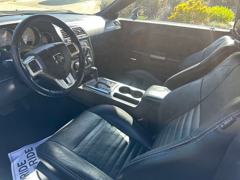 Used 2013 Dodge Challenger R/T RWD image 8