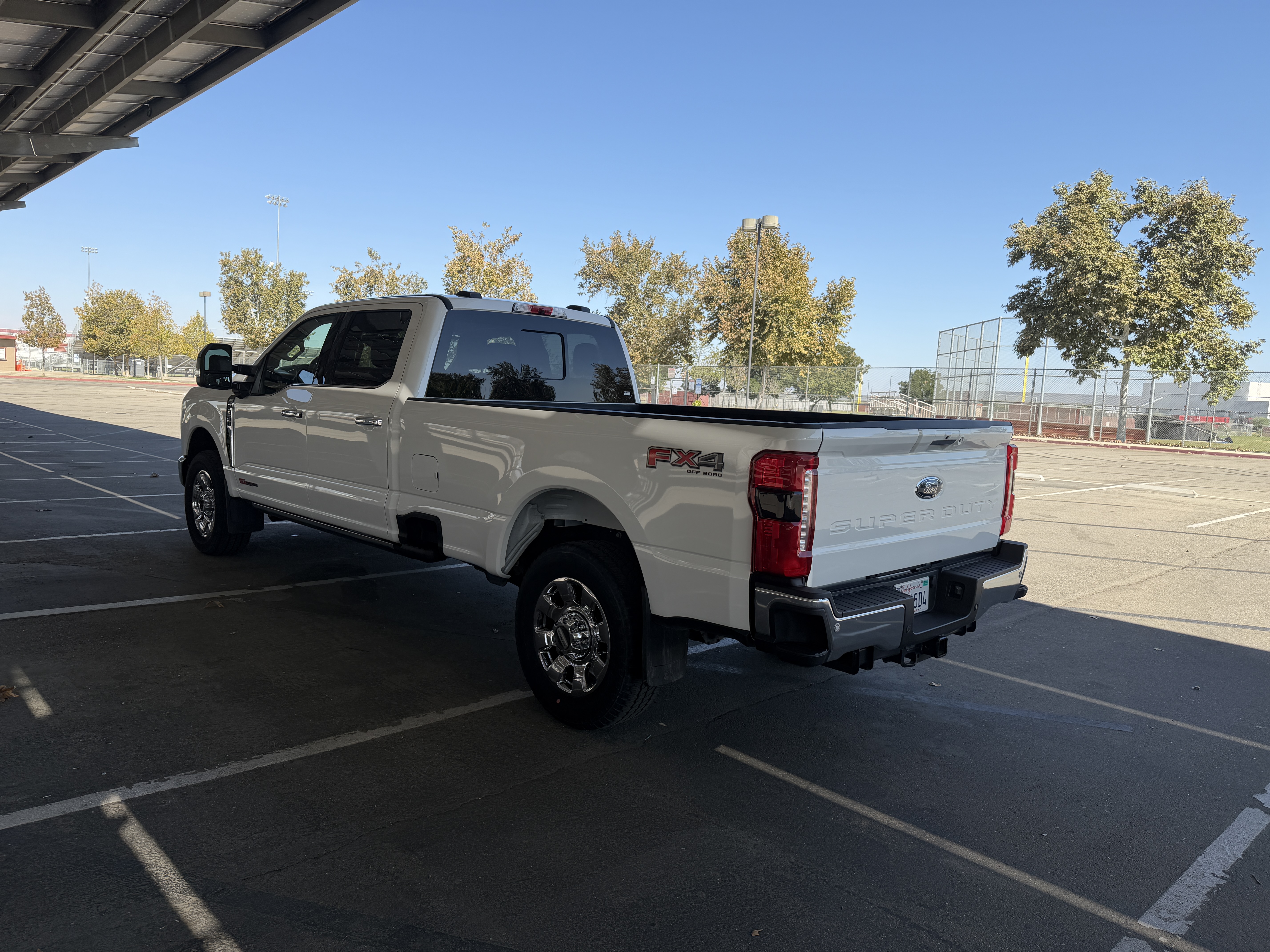 Used 2024 Ford F350 Lariat w/ Lariat Ultimate Package AWD/4WD image 5