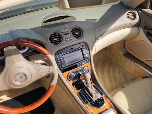 Used 2012 Mercedes-Benz SL 550 SL 550 Roadster 2D image 16