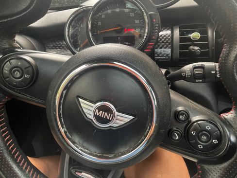 Used 2017 MINI Cooper S FWD image 9