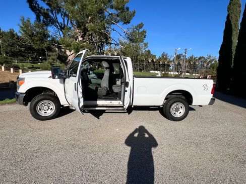 Used 2015 Ford F250 XL w/ Power Equipment Group image 5