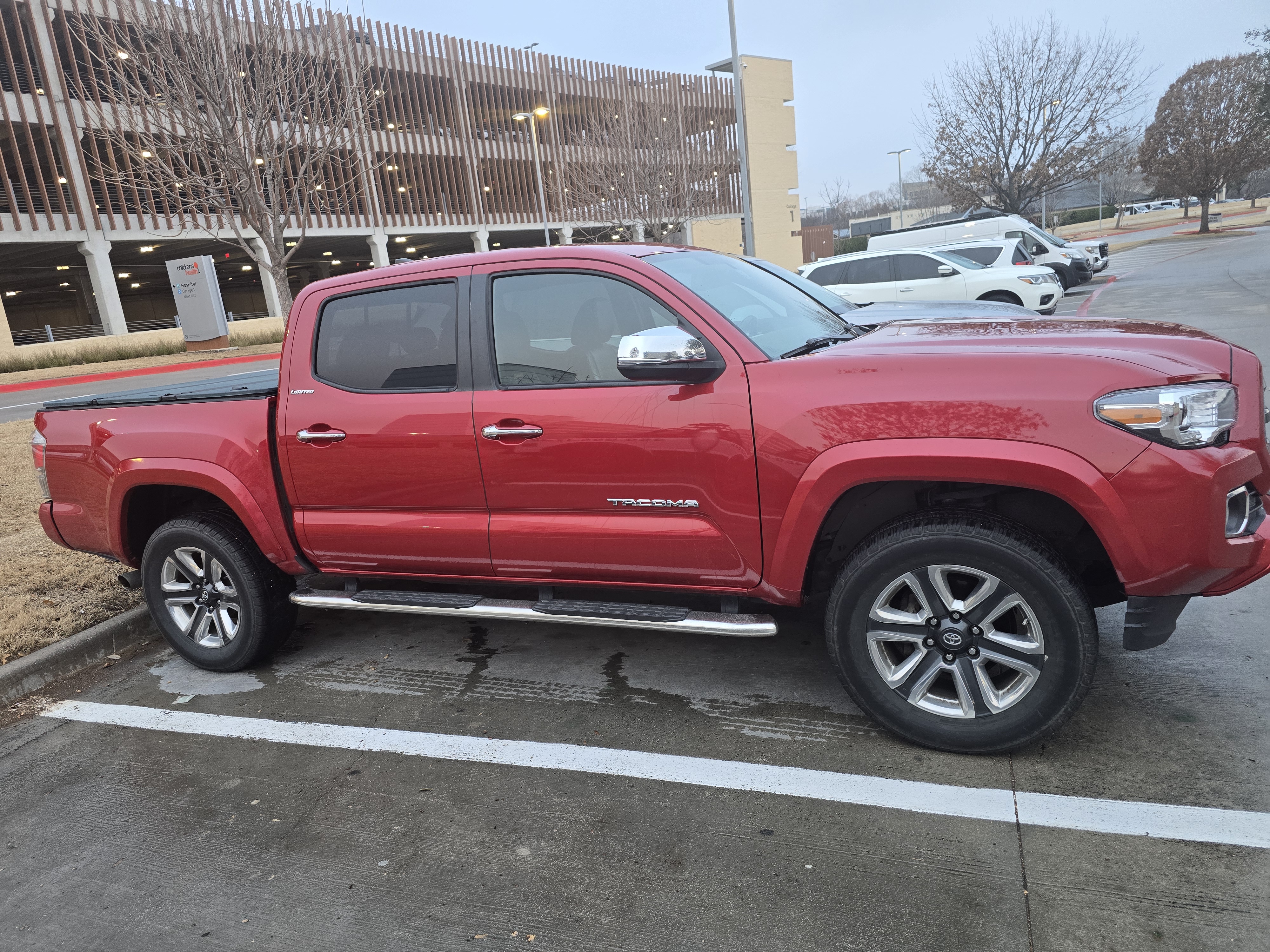 Used 2017 Toyota Tacoma Limited w/ Tow Package RWD image 2