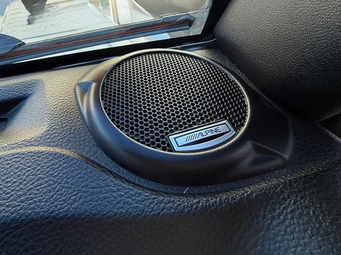 Used 2015 Jeep Wrangler Unlimited Sahara image 6