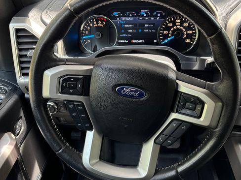 Used 2017 Ford F150 Lariat AWD/4WD image 16
