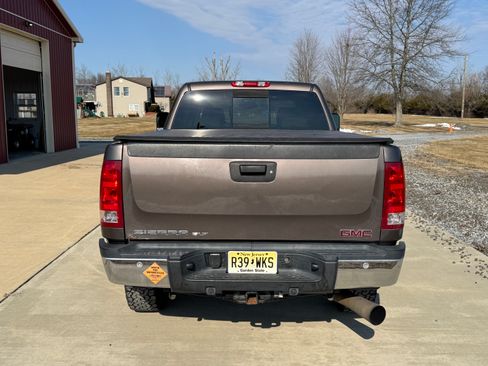 Used 2007 GMC Sierra 2500 SLT w/ Convenience Package image 8