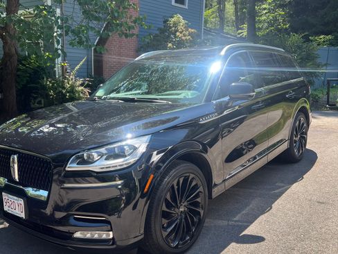 Used 2021 Lincoln Aviator Reserve w/ Equipment Group 210A AWD/4WD image 1