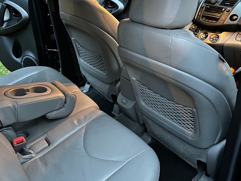 Used 2011 Toyota RAV4 Limited image 20