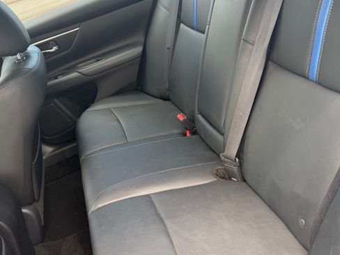 Used 2018 Nissan Altima 2.5 SR w/ SR Midnight Edition FWD image 12