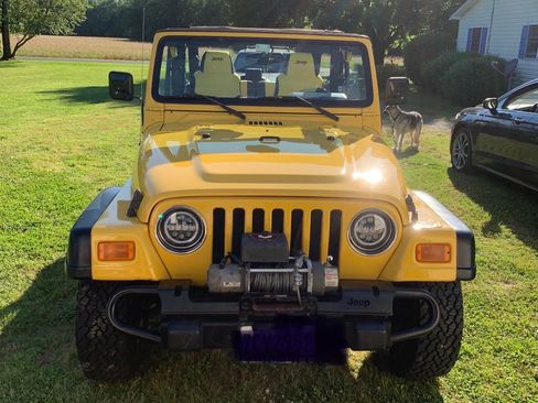 Used 2006 Jeep Wrangler Unlimited Rubicon w/ Security Group AWD/4WD image 6