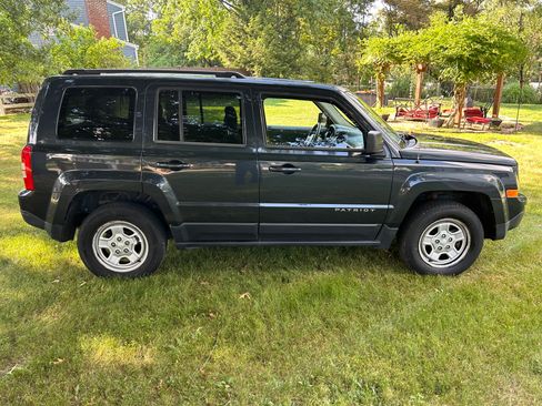 Used 2014 Jeep Patriot Sport w/ Power Value Group AWD/4WD image 6