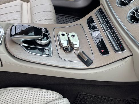 Used 2020 Mercedes-Benz E 450 4MATIC Cabriolet image 9