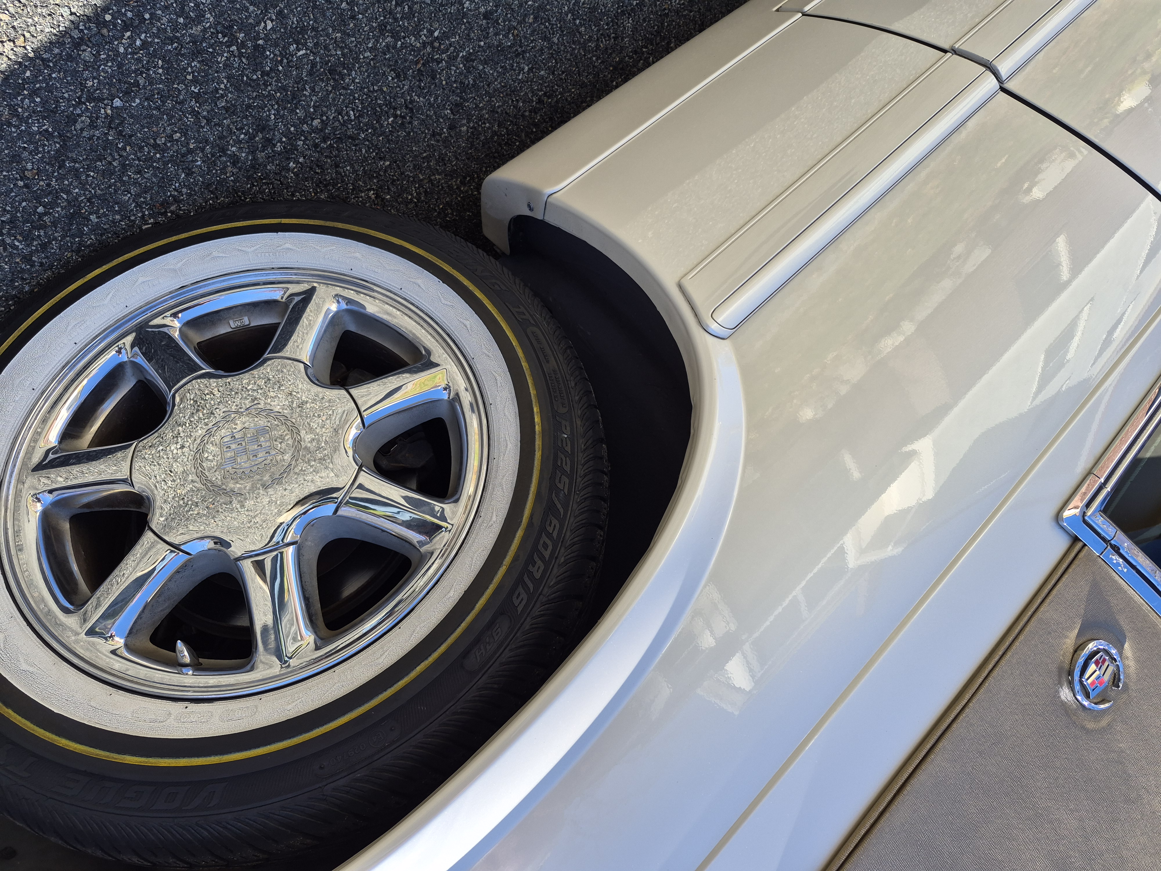 Used 2002 Cadillac Eldorado Touring w/ Preffered Equipment Group FWD image 14