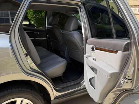 Used 2011 Hyundai Santa Fe SE AWD/4WD image 13