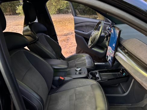 Used 2022 Ford Mustang Mach-E GT w/ GT Performance Edition image 15