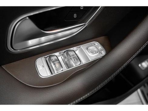 Used 2020 Mercedes-Benz GLE 350 4MATIC image 12