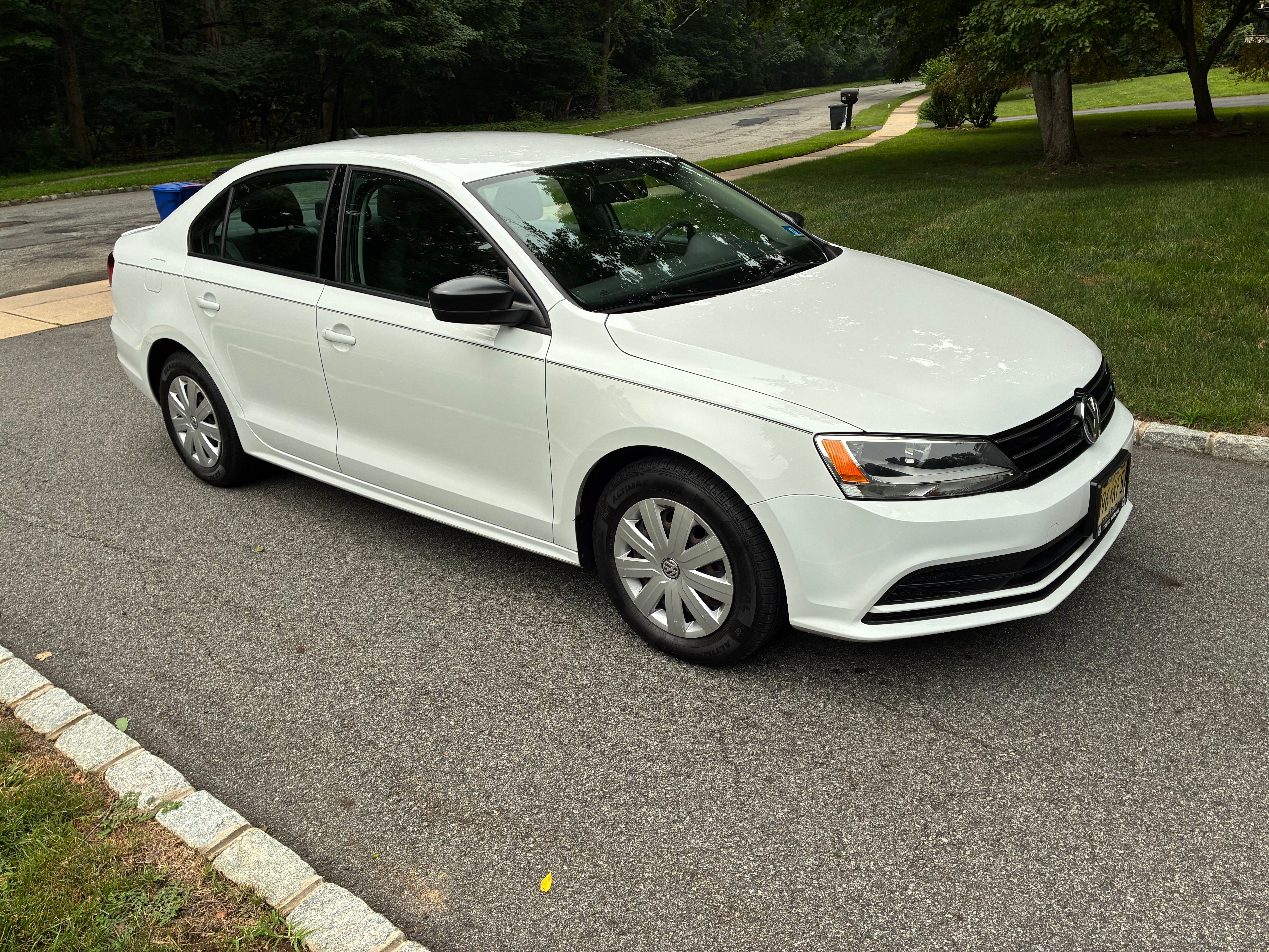 Used 2015 Volkswagen Jetta S FWD image 2