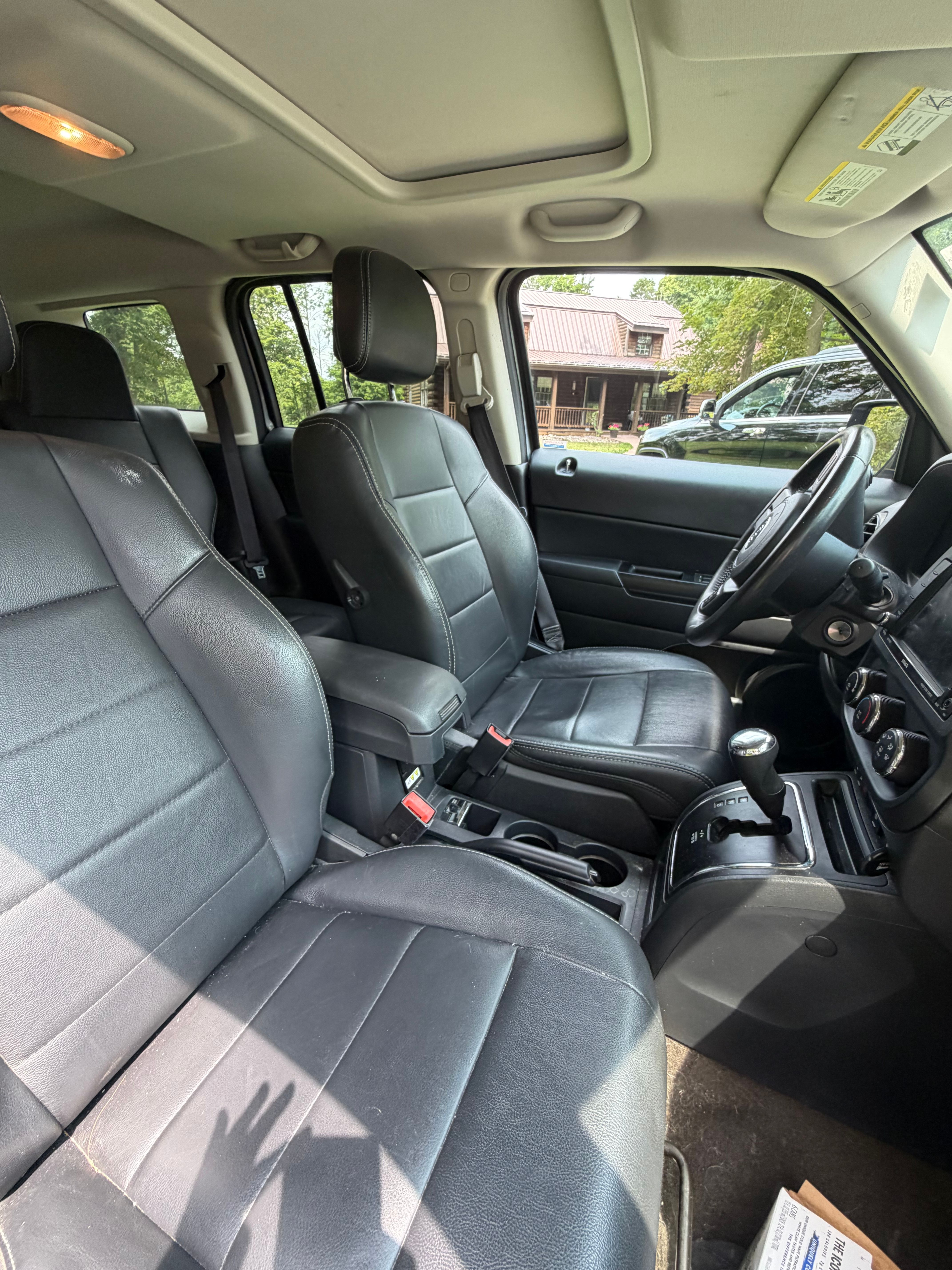 Used 2015 Jeep Patriot High Altitude AWD/4WD image 5