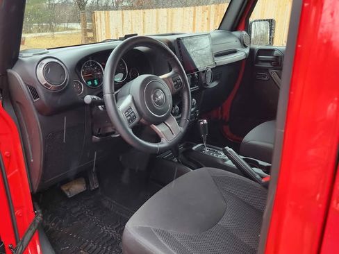 Used 2017 Jeep Wrangler Unlimited Sport image 21