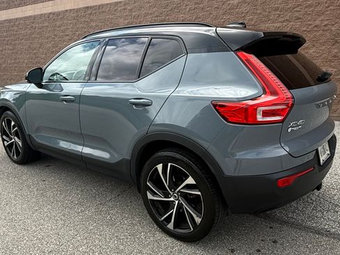 Used 2021 Volvo XC40 T5 R-Design w/ Advanced Package AWD/4WD image 5