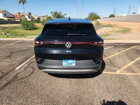 Used 2021 Volkswagen ID.4 Pro S w/ Gradient Package image 9