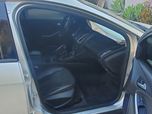 Used 2013 Ford Focus SE image 5