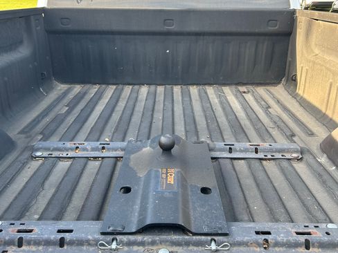 Used 2007 Chevrolet Silverado 2500 LTZ w/ Safety Package AWD/4WD image 15