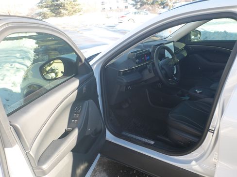 Used 2023 Ford Mustang Mach-E Premium image 13