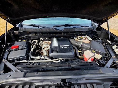 Used 2022 Chevrolet Silverado 1500 High Country w/ Technology Package image 26