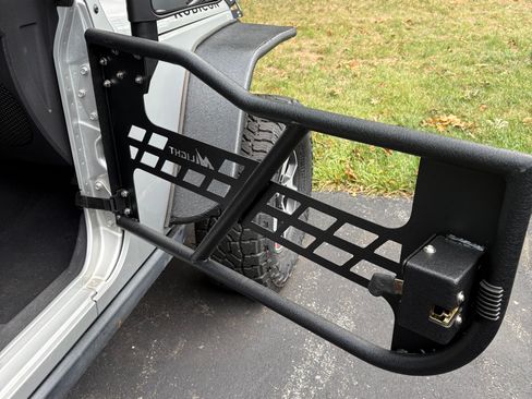 Used 2008 Jeep Wrangler Rubicon w/ Dual Top Group AWD/4WD image 12