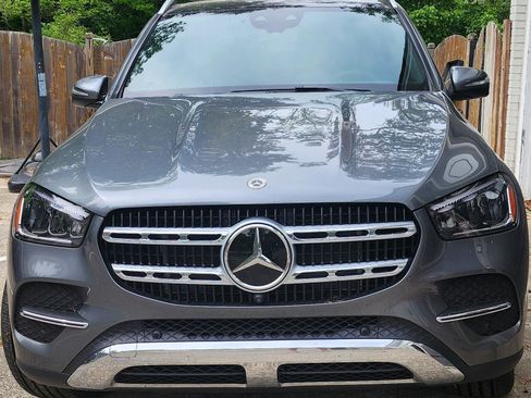 Used 2025 Mercedes-Benz GLE 450e 4MATIC image 4