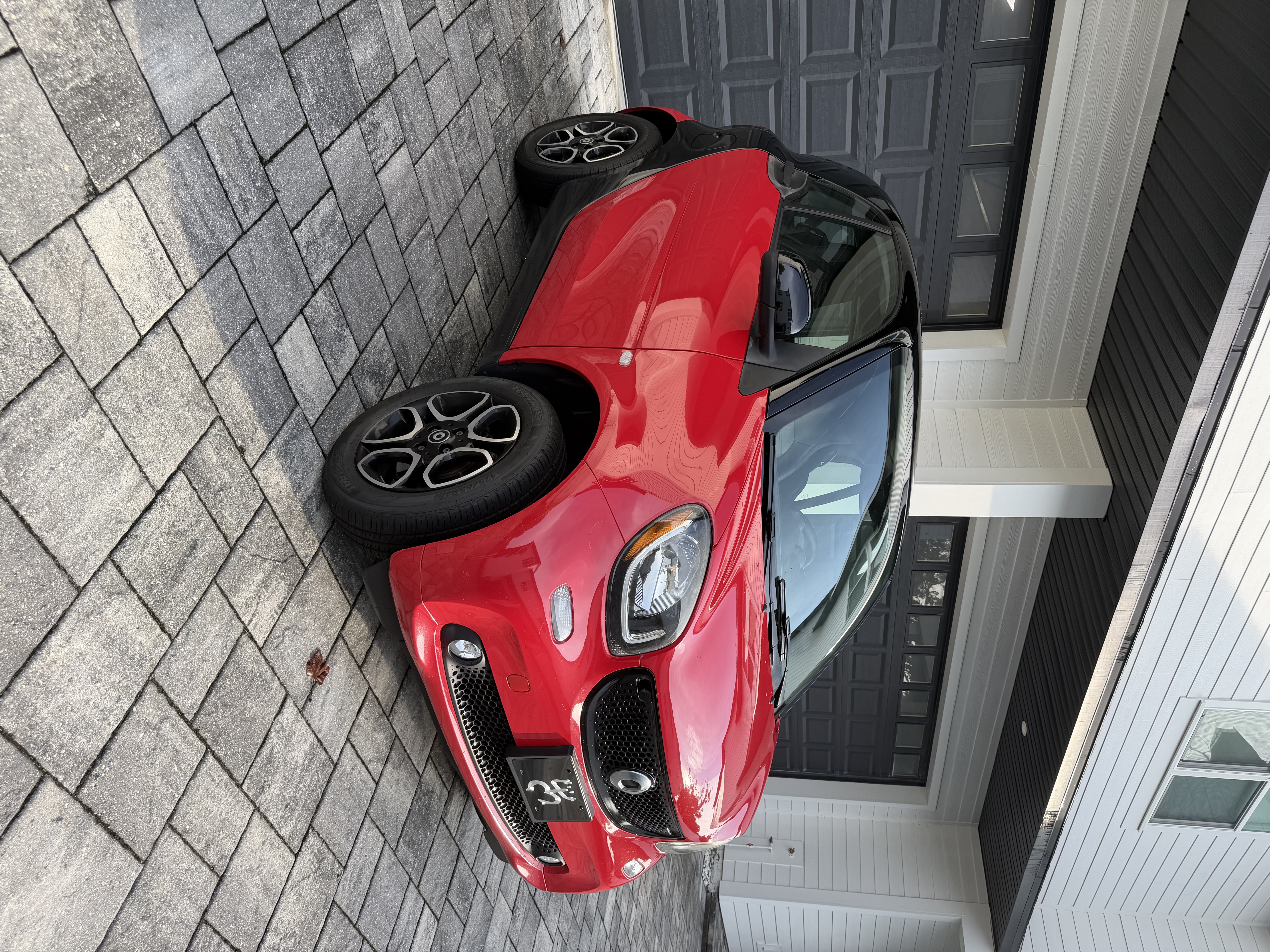 Used 2016 smart fortwo Prime RWD image 4