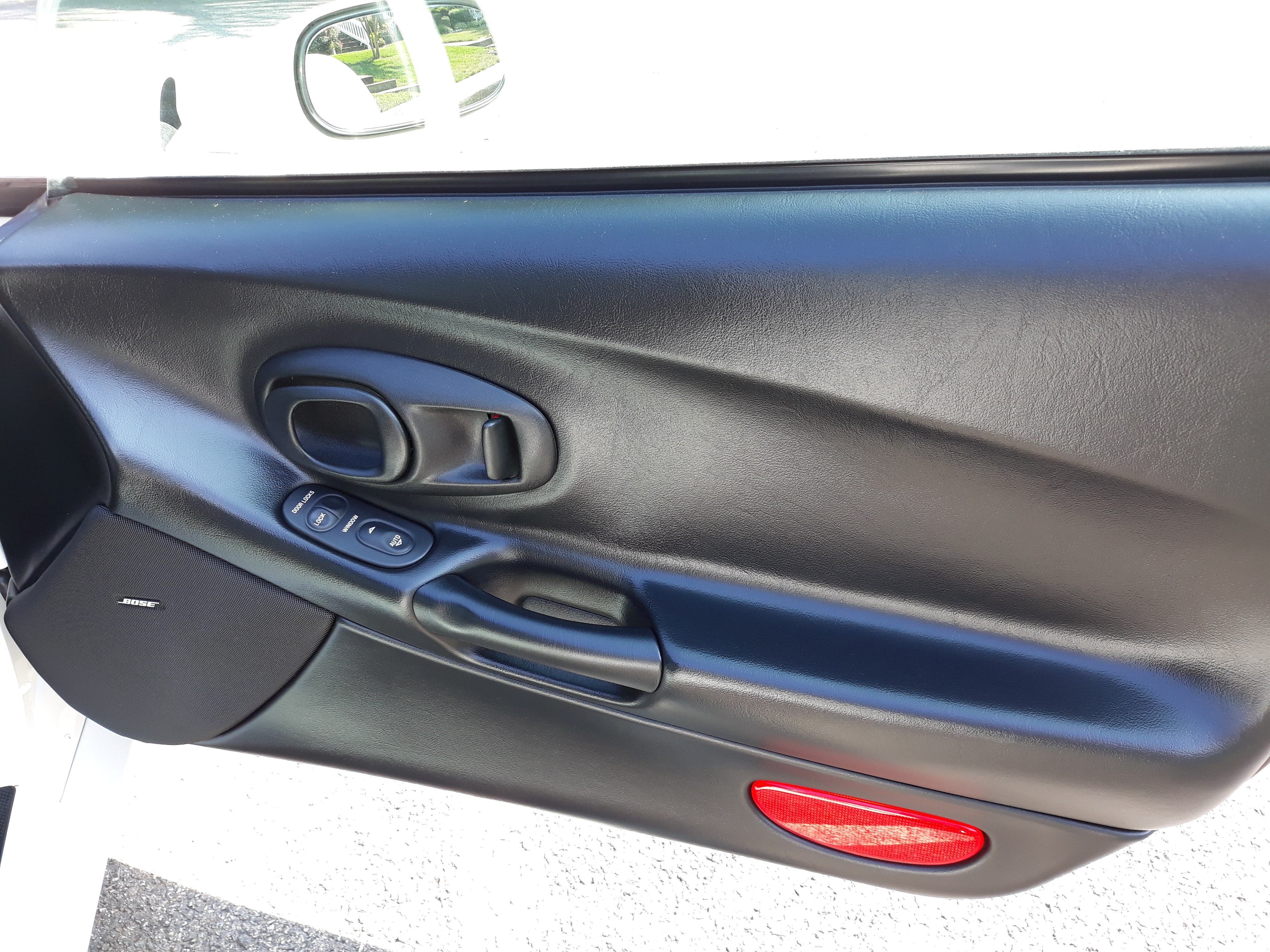 Used 2001 Chevrolet Corvette Coupe RWD image 9