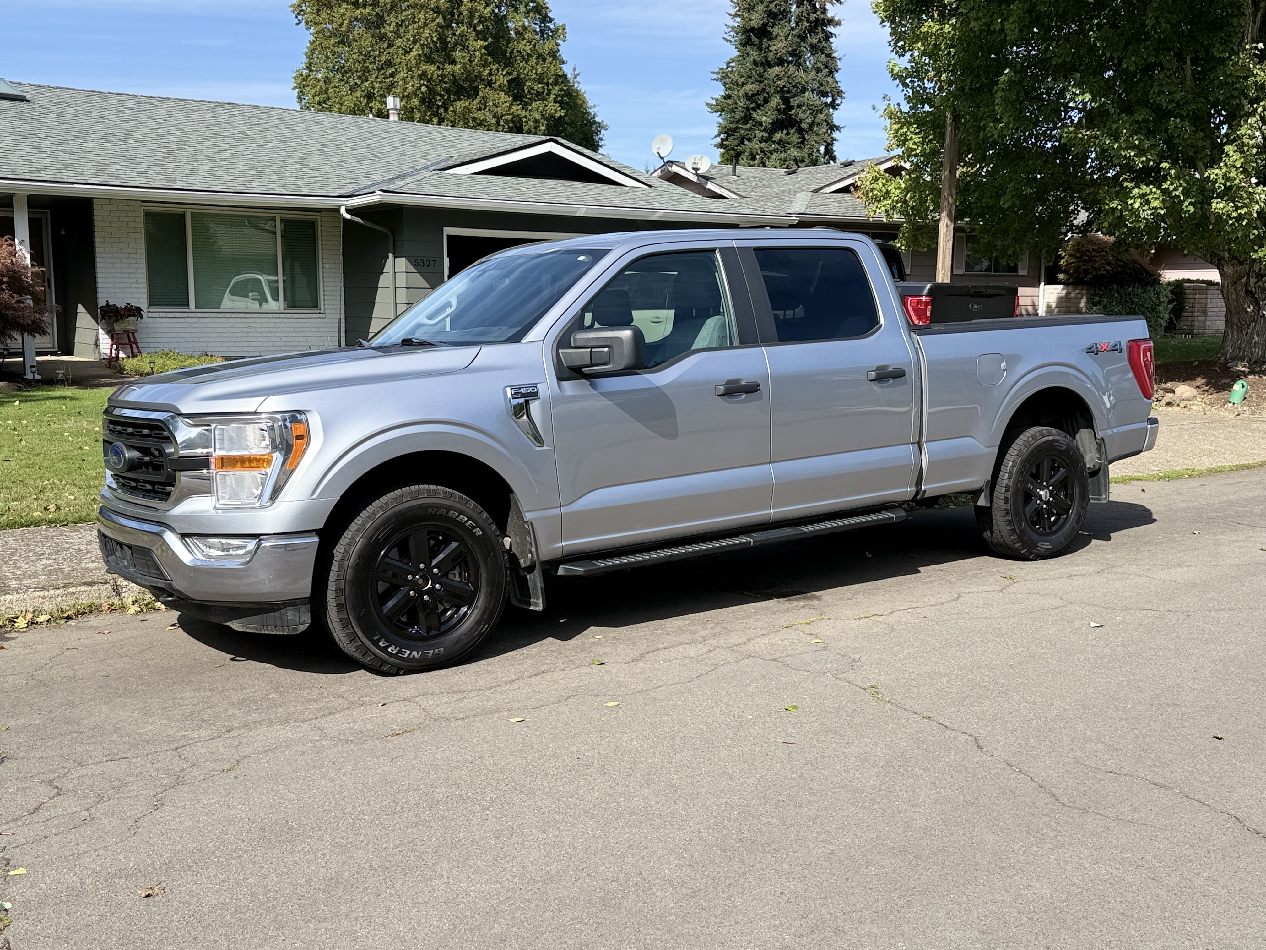 Used 2022 Ford F150 XLT w/ Trailer Tow Package AWD/4WD image 2