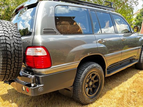 Used 2002 Lexus LX 470 4WD image 8