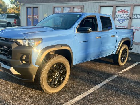 Used 2026 Chevrolet Colorado Trail Boss AWD/4WD image 4