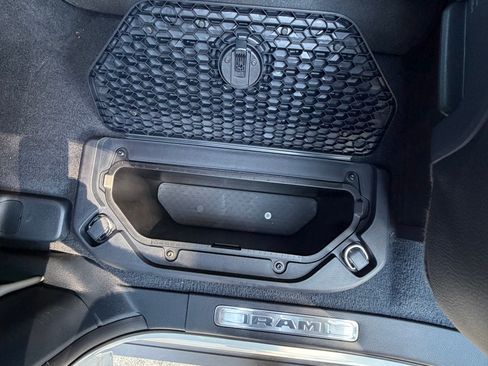 Used 2025 RAM 1500 Tungsten AWD/4WD image 13