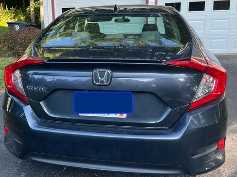 Used 2018 Honda Civic EX-T image 16