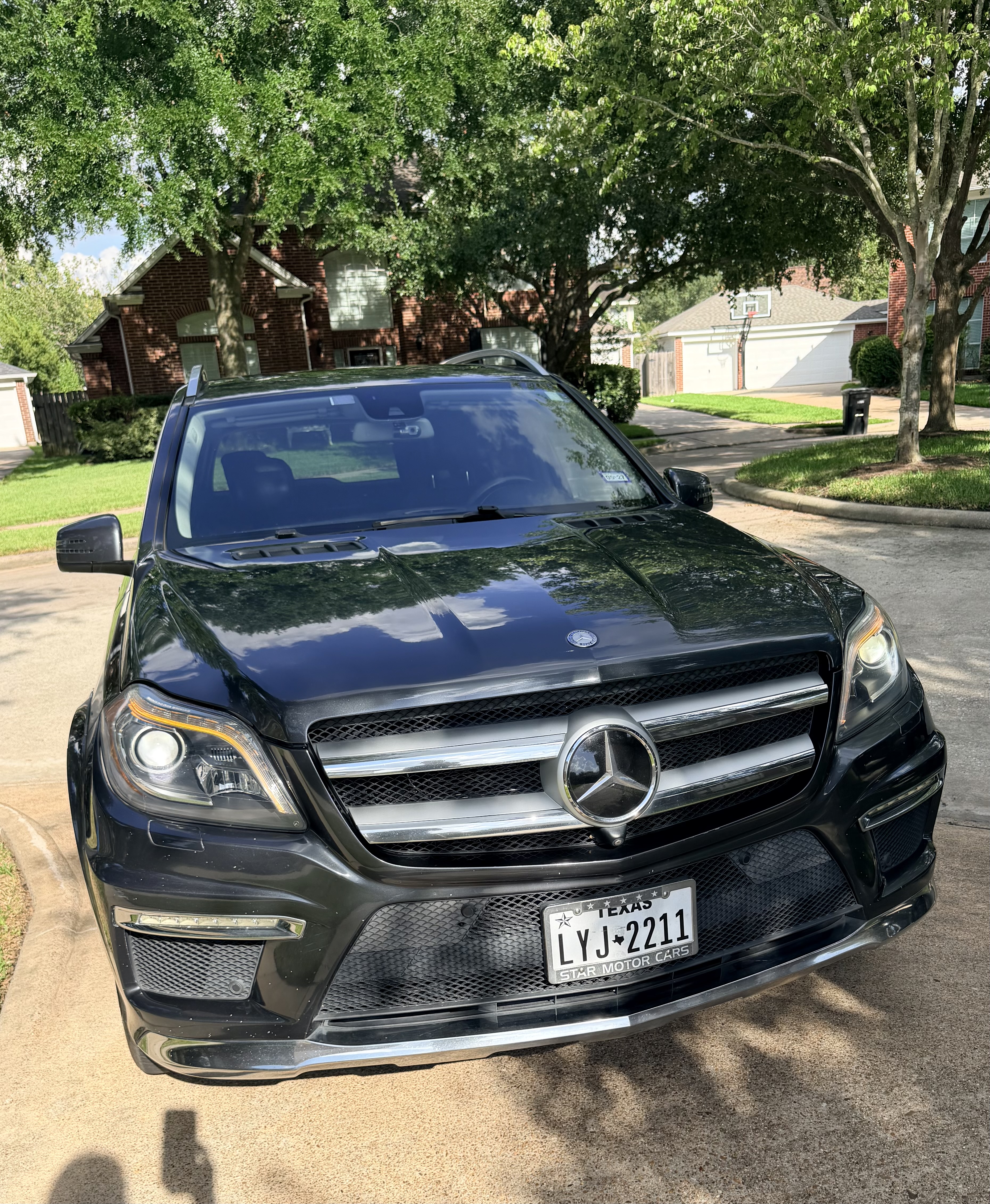 Used 2016 Mercedes-Benz GL 550 4MATIC image 11