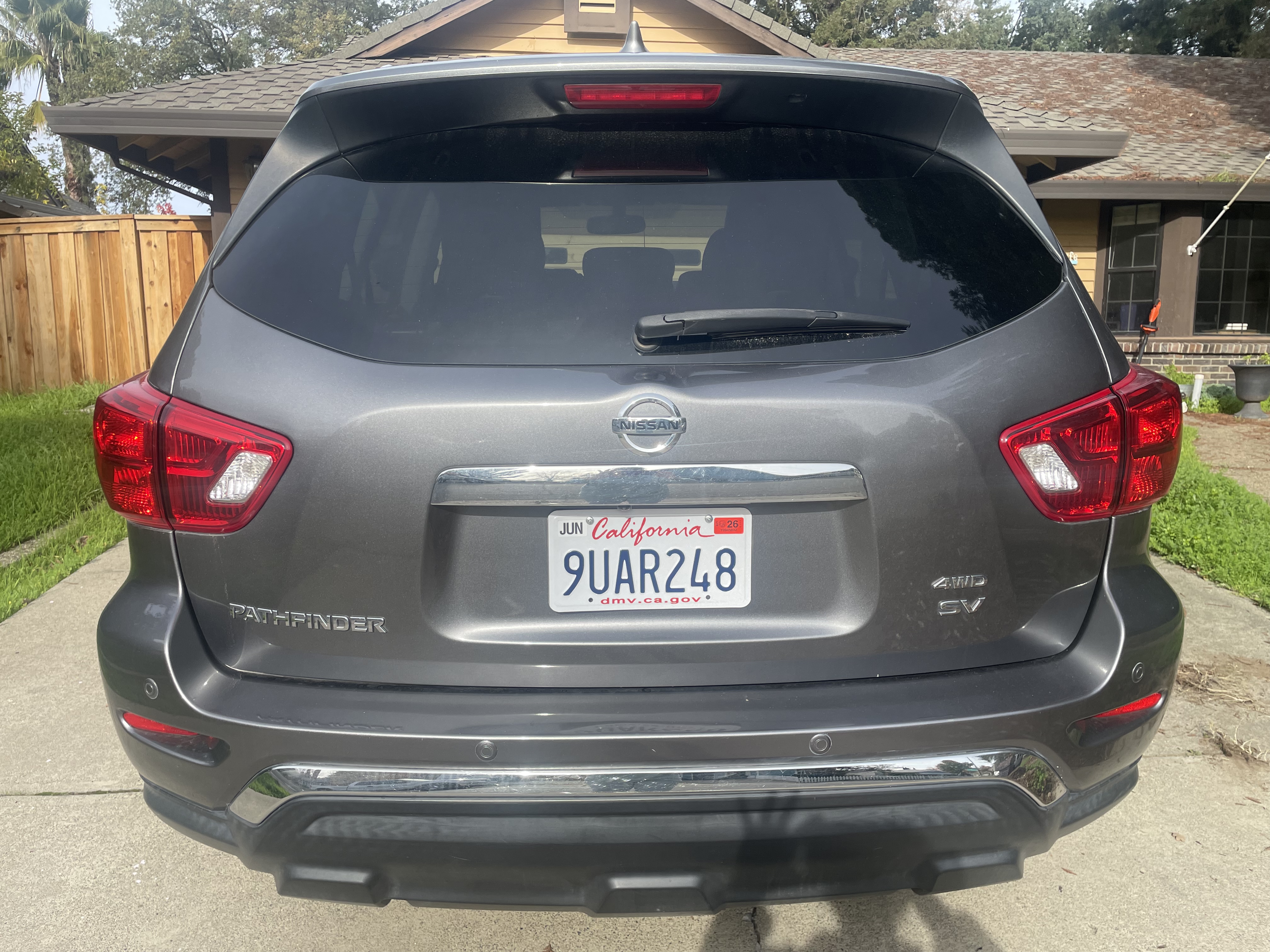 Used 2019 Nissan Pathfinder SV AWD/4WD image 12