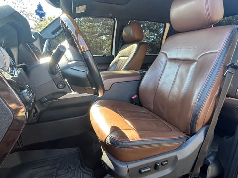 Used 2015 Ford F250 Platinum image 6